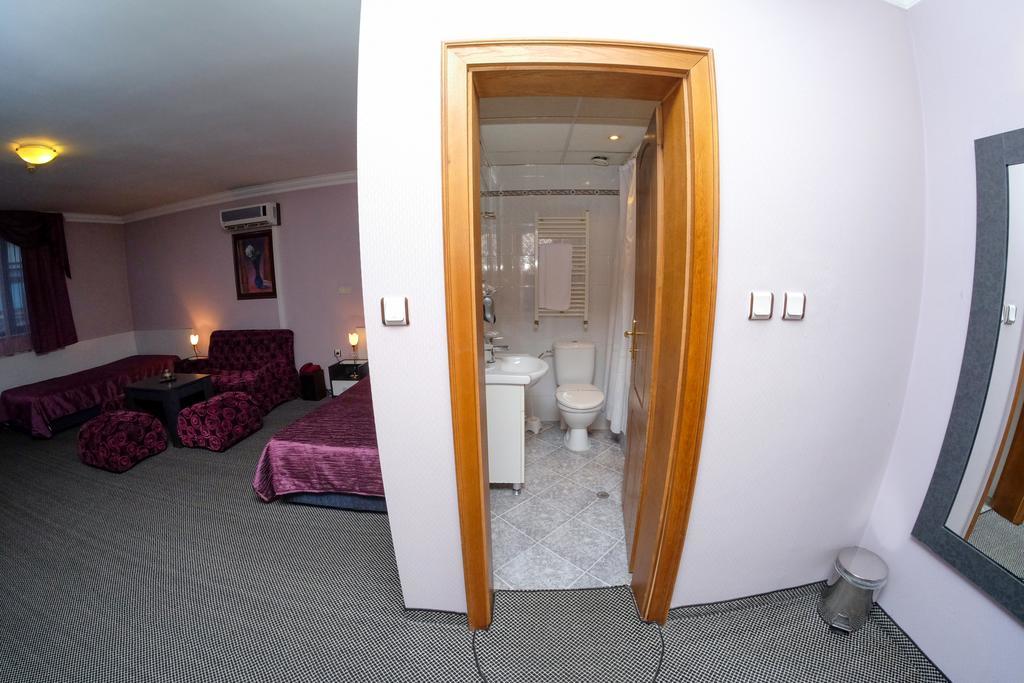 Haskovo Hotel Zewnętrze zdjęcie