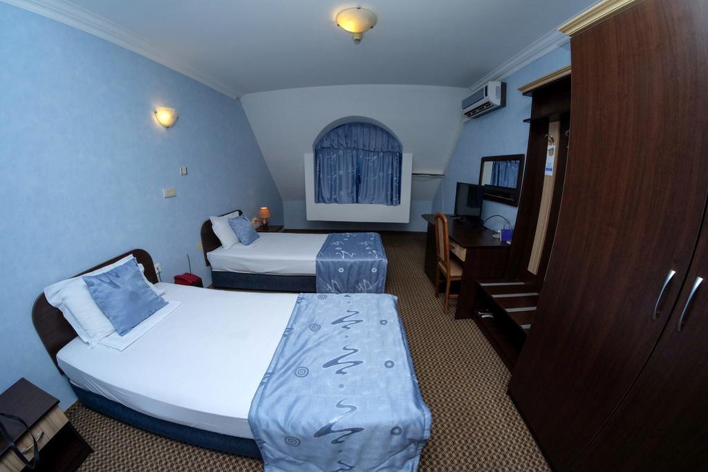Haskovo Hotel Zewnętrze zdjęcie