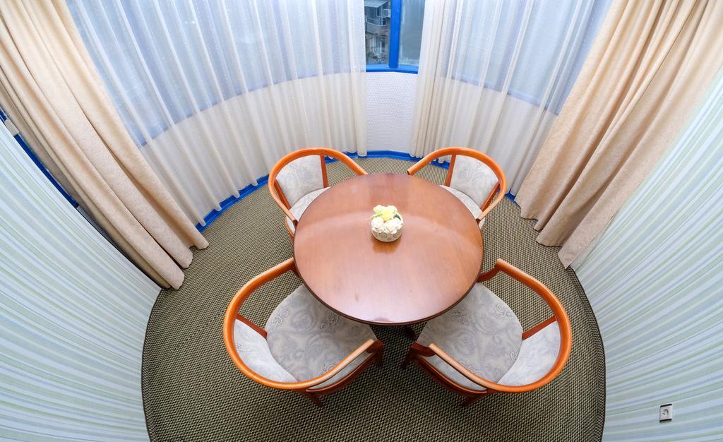 Haskovo Hotel Zewnętrze zdjęcie